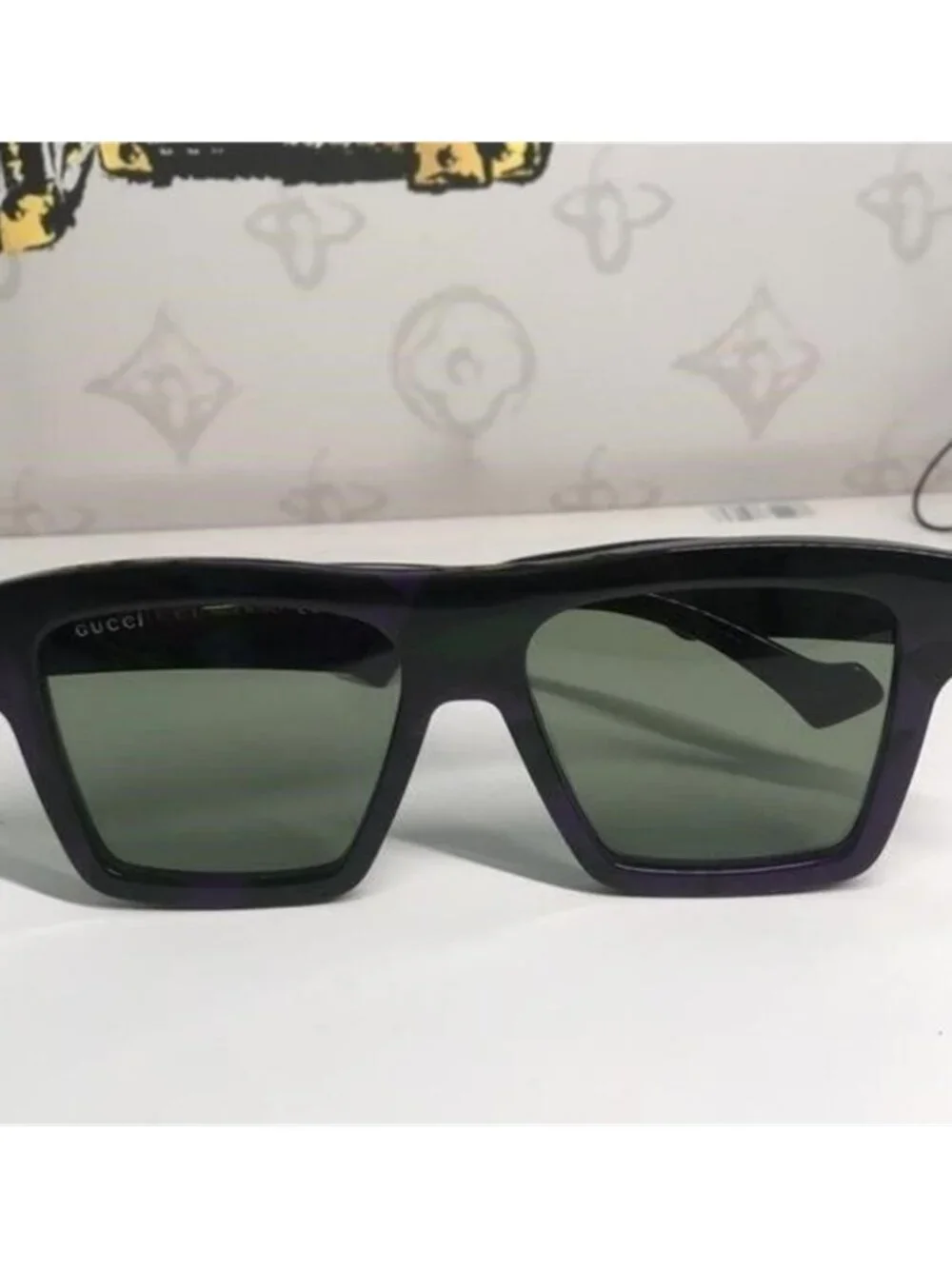 New Authentic Gucci Black and Purple Sunglasses GG0962S 014